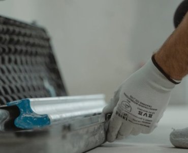 Ciepło od podstaw: izolacja pod posadzką bez błędów — praktyczny przewodnik krok po kroku