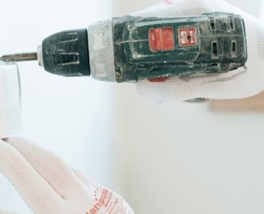 Strategiczne rozmieszczenie włączników: jak zaplanować wygodne sterowanie oświetleniem w całym domu