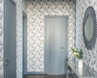 Przedpokój jak nowy w jeden weekend: 9 sprytnych sposobów na efektowne ściany bez bałaganu